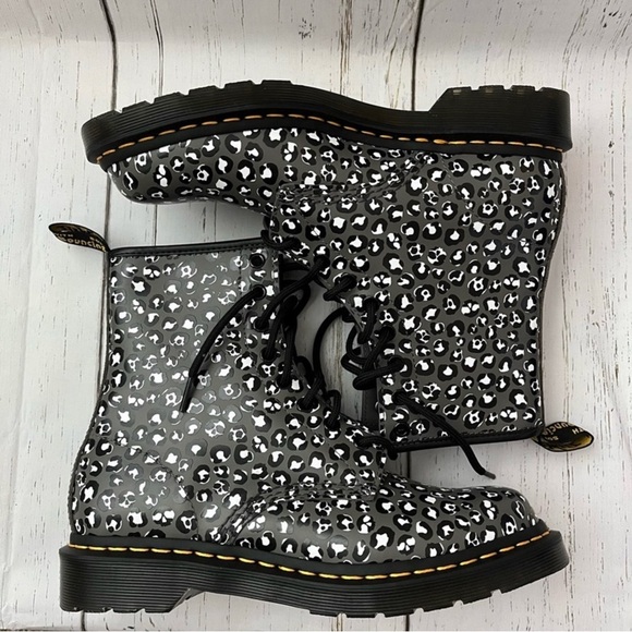 Dr. Martens 1460 Smooth Leather Leopard Boot Women’s Size 7 NWOB - Picture 7 of 16